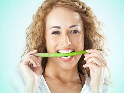 Стоматологи предупреждают: эти овощи портят зубы