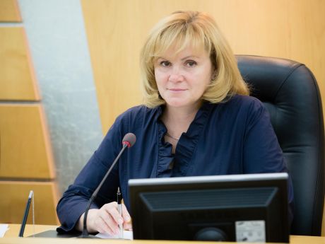 Надежда Красноярова, председатель думы г. Сургута : Это очень большая ответственность - быть врачом