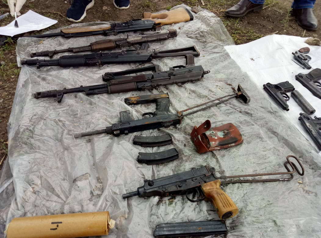 Изъяты автоматы, пистолеты и гранаты, которые бандиты хранили для совершения особо тяжких преступлений в Самарской области
