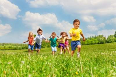 Не только свежий воздух: Супрун объяснила, почему детям надо чаще гулять
