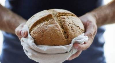 Медики рассказали о вреде и пользе хлеба