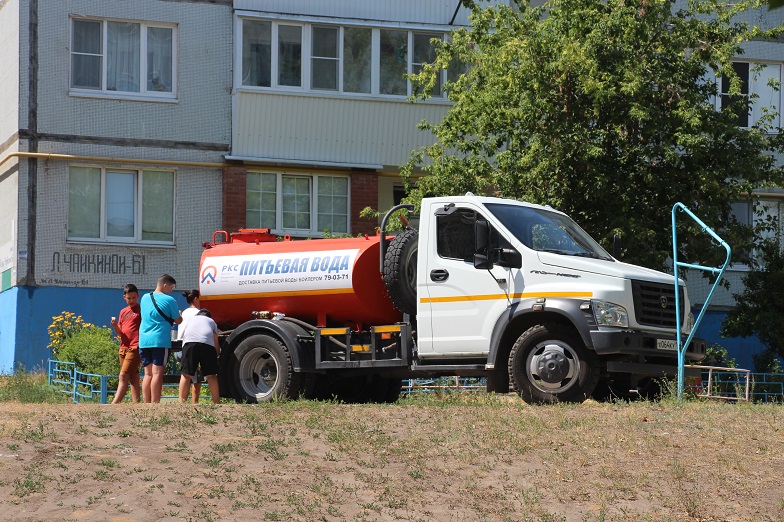 Для улучшения качества воды специалисты РКС-Тольятти проводят регулярную промывку труб