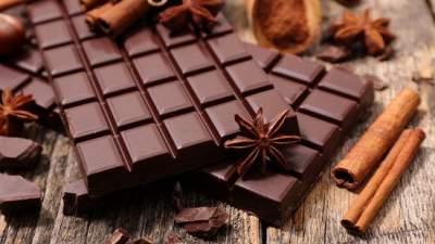 Врачи объяснили, как шоколад влияет на сердце