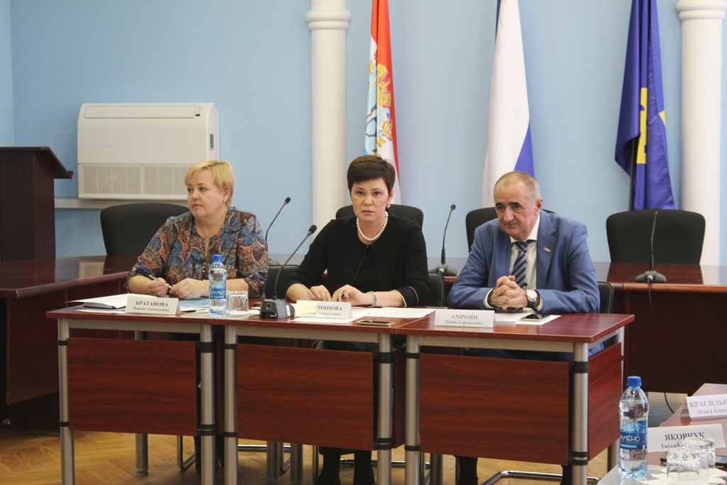 В Тольятти обсудили проблемы многодетных семей