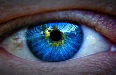 Названы болезни, которые можно определить по глазам 