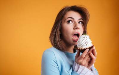 Диетологи объяснили, какие продукты нельзя есть худеющим