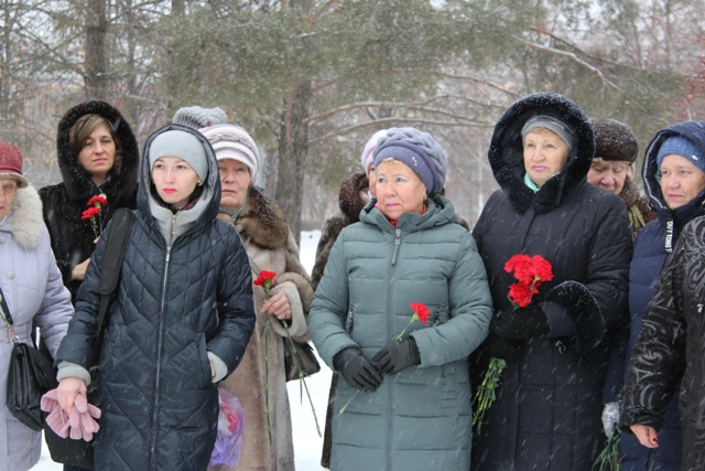 День Героя: Тольяттинцы почтили память погибших военнослужащих