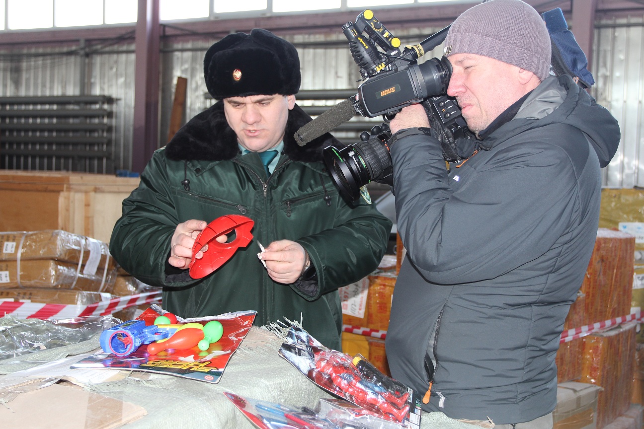 В Самарской области таможенники изъяли поддельные игрушки на миллионы рублей
